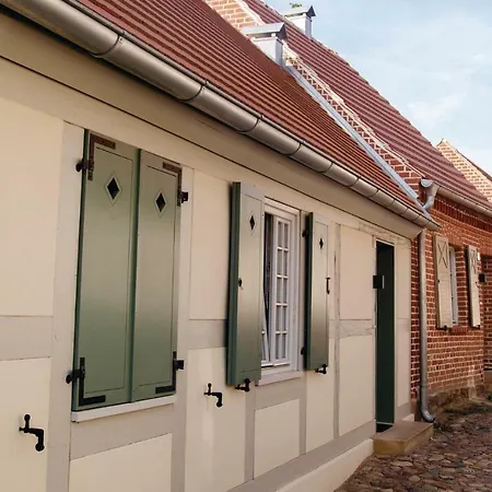 0-bedroom Holiday In
